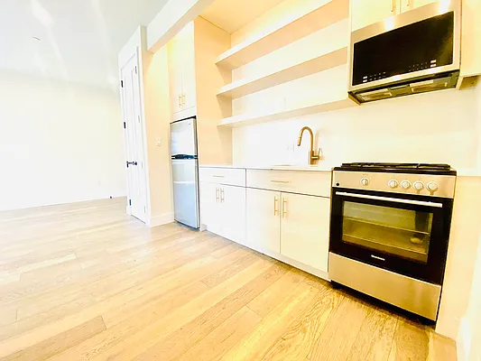 Rented by null | media 29