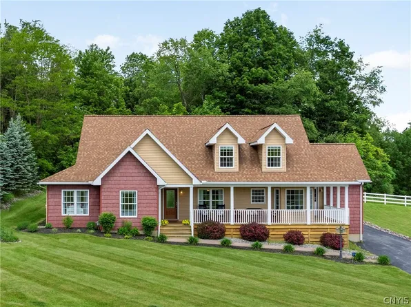 214 Florence Ct, New Hartford, NY 13413