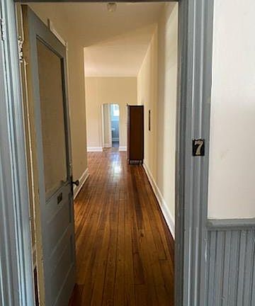 4th image of 1202 Prince Edward St #7