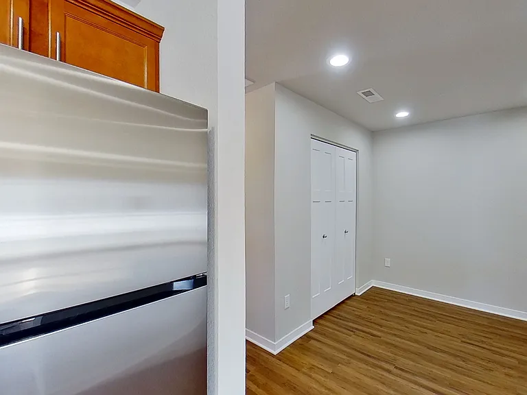 2002 American Eagle Dr #15 — Photo 11