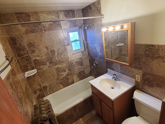 2nd image of 2507 N Humboldt Ave #7