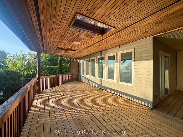 127 Lake Dr N — Photo 15
