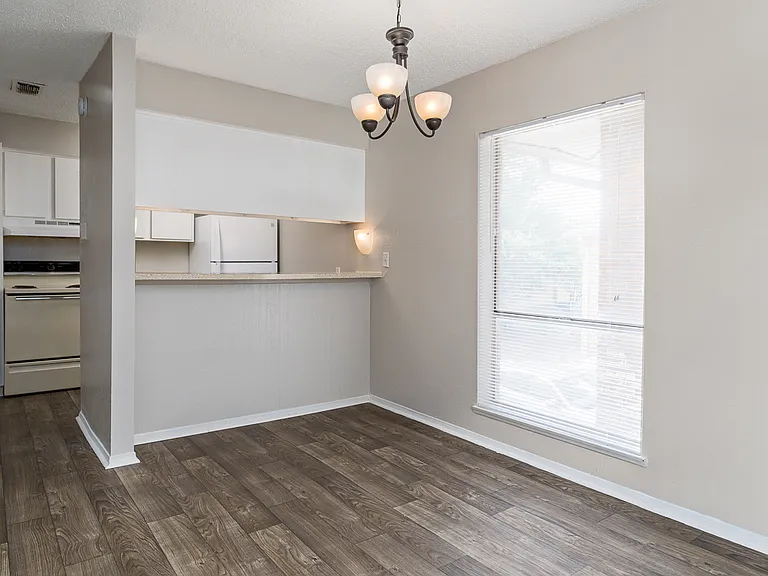 Gallery Apartments — Photo 8