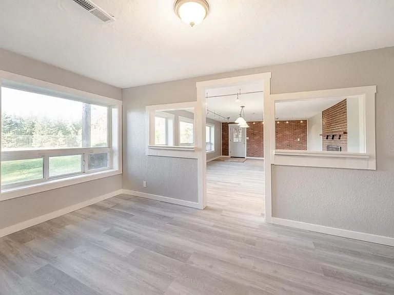 2503 Shipman Ln SE — Photo 25