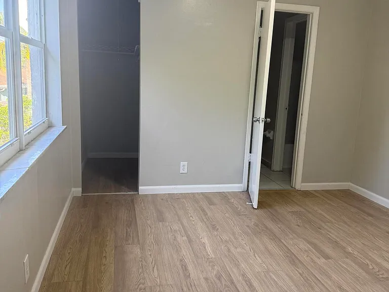 1358 Silverado — Photo 15