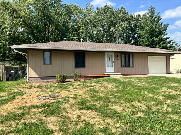 5513 Candleberry Dr, Saint Joseph, MO 64503