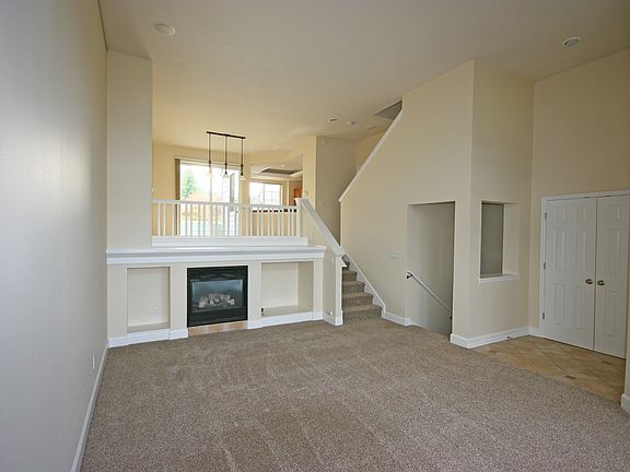 3rd image of 6640 NE Rosebay Dr