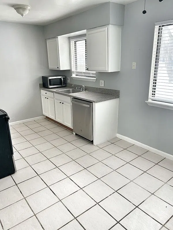 2 bed, 1.5 bath, 1092 sqft, $1,500 — Photo 3