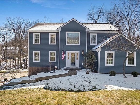 3rd image of 109 Beacon Hill Dr