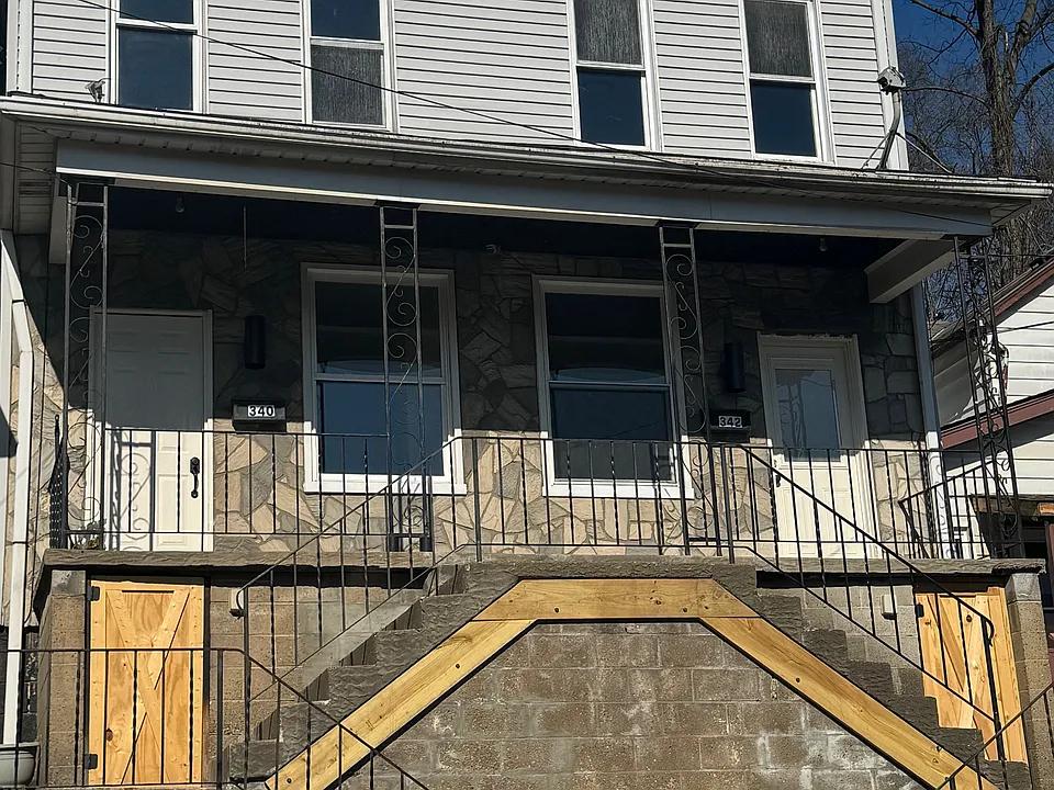 342 Kenney Ave