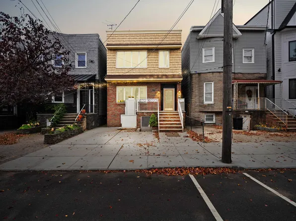 215 Jane St, Weehawken, NJ 07086