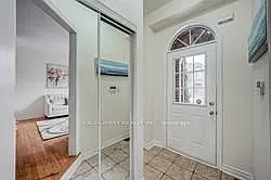 166 Bur Oak Ave — Photo 2