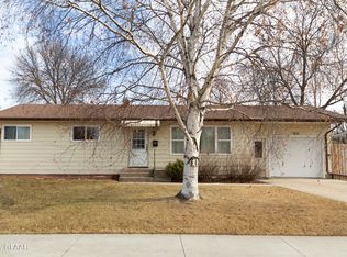 1618 Radisson Rd, Crookston, MN 56716