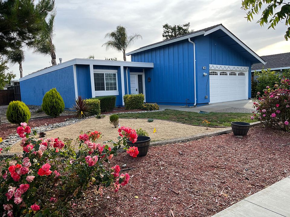 1st image of 34689 Anchor Dr