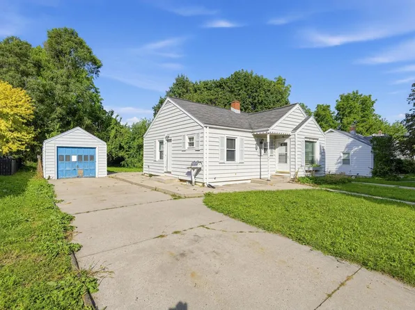 4913 N 74th STREET, Milwaukee, WI 53218