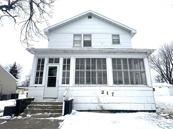 217 5th St S, Breckenridge, MN 56520