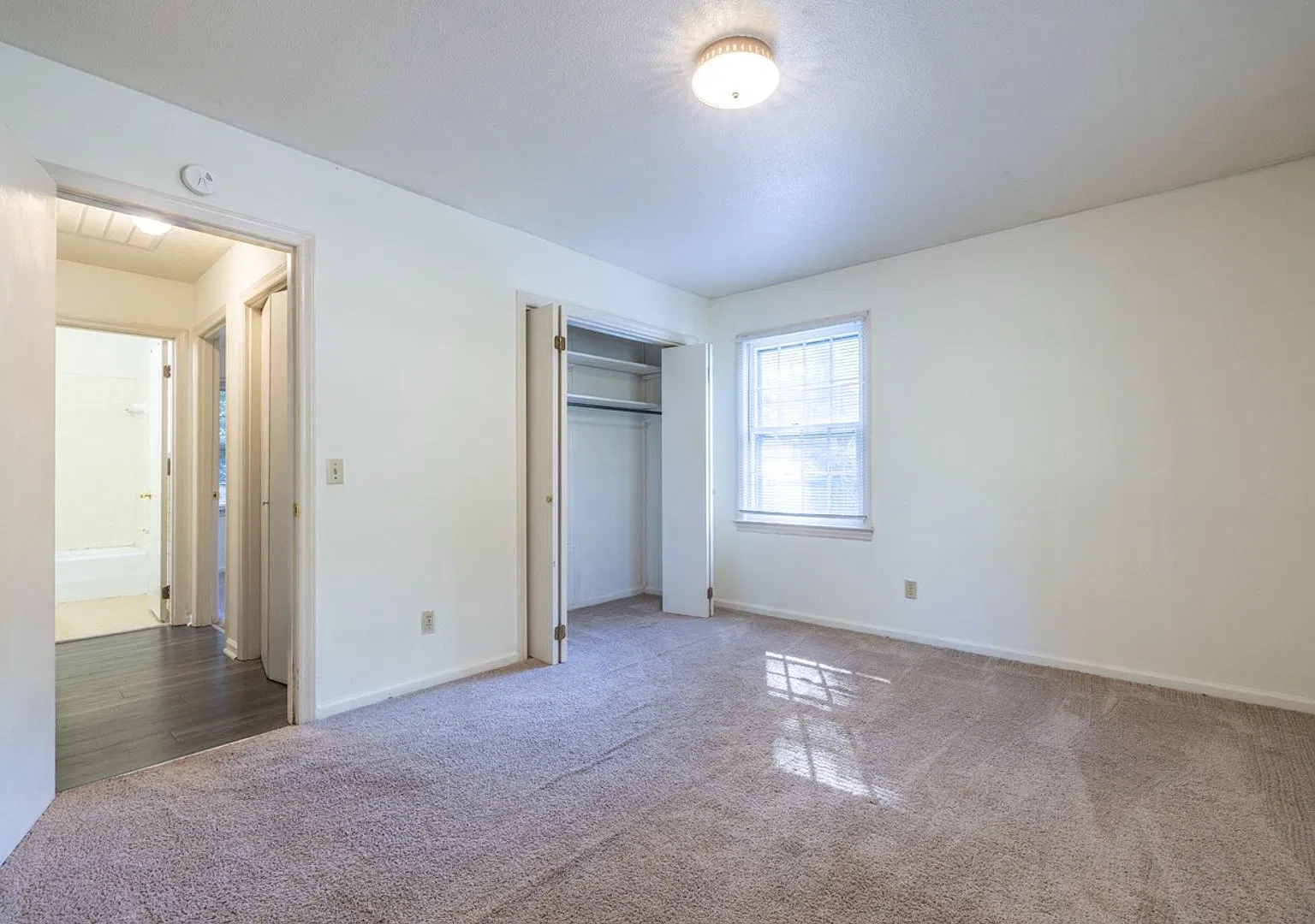 106 Strode Circle — Photo 3