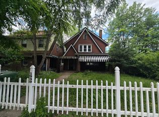 1949 McNary Blvd, Pittsburgh, PA 15221
