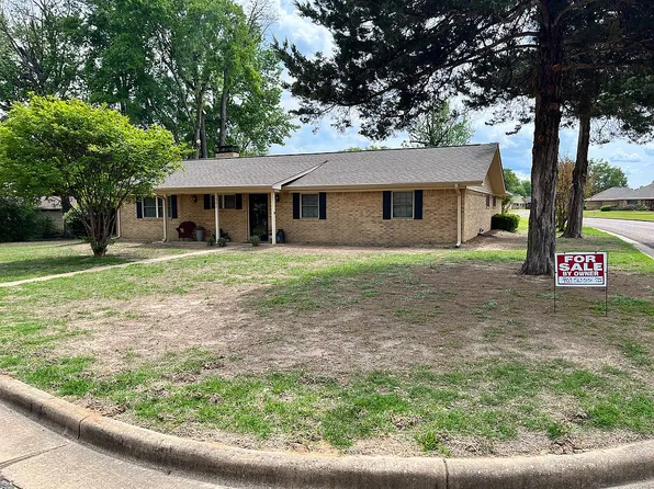 502 Southgate Dr, Mount Pleasant, TX 75455