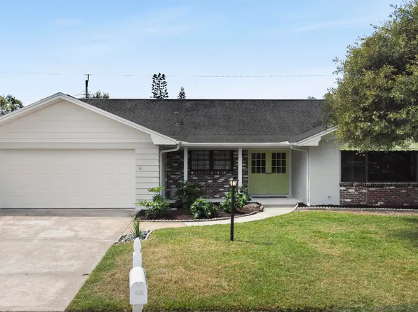 2729 Yorkshire Dr, Titusville, FL 32796