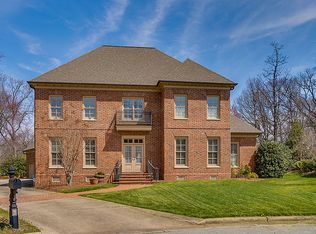 6 Grey Oaks Cir, Greensboro, NC 27408