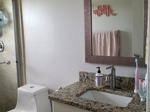 714 Catalina Rd APT 17