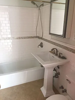 Rented by Dwell Residential Inc | media 28