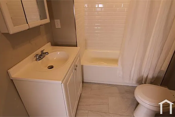4707 Penn St #B1 — Photo 8