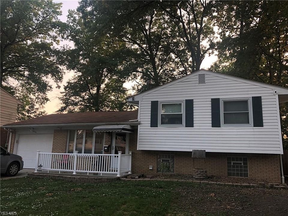 1st image of 430 Longfellow St