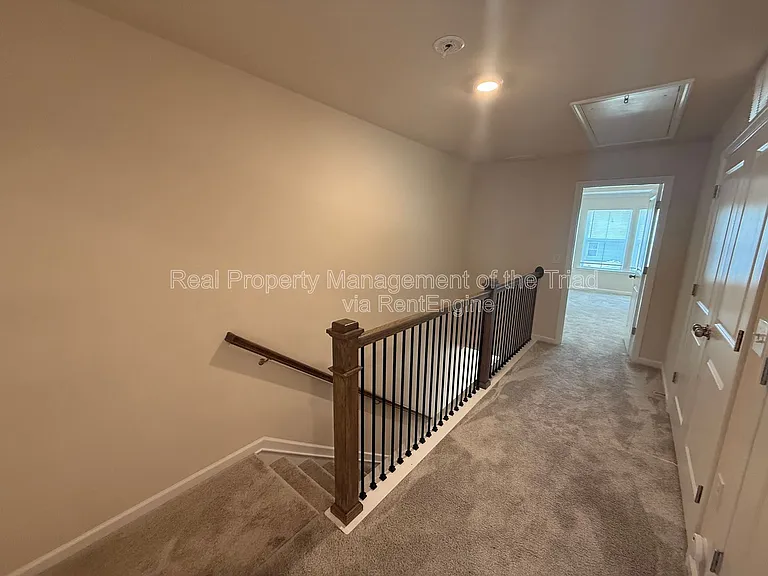 886 Falls Grove Trl — Photo 11
