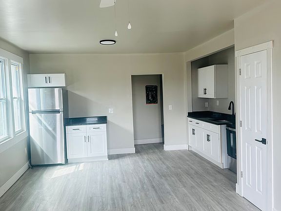 Open floor plan, living room