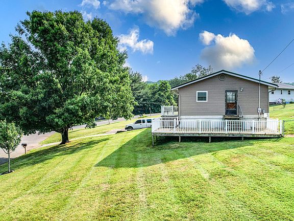 4th image of 3475 Brighton Ln