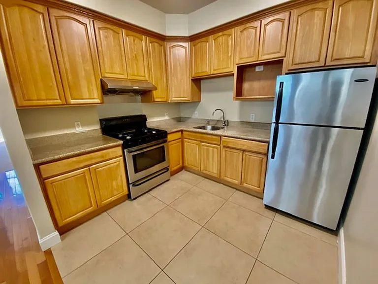1013 Fair Oaks Ave. — Photo 7