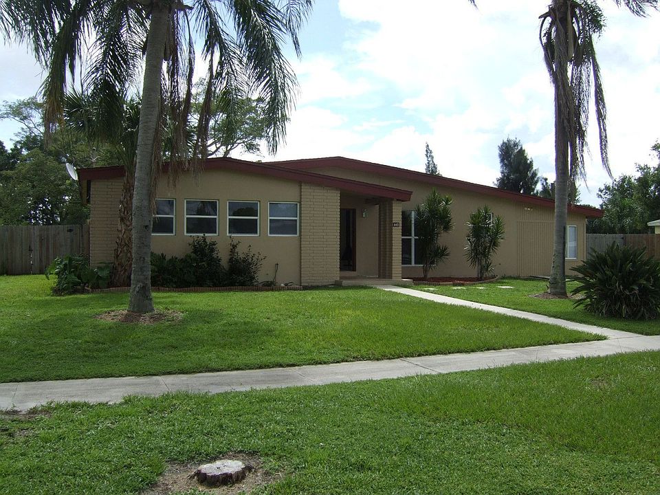 1st image of 449 Sandia Ave