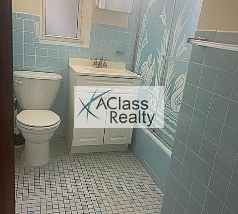 2nd image of 33-14 Ditmars Blvd #2R