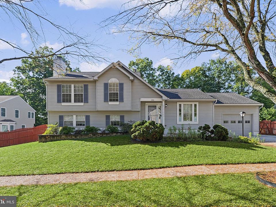 1st image of 860 Snow Valley Ln