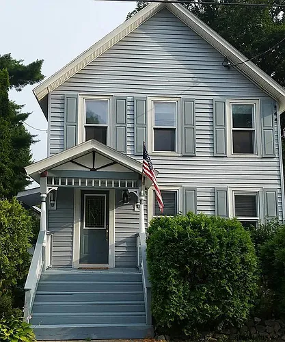 148 Middle Ave Photo 1