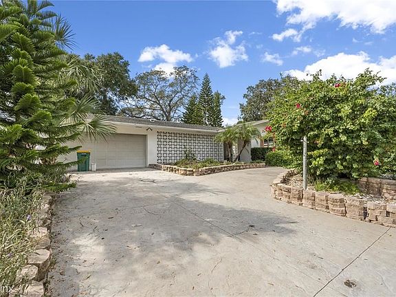 4th image of 1548R Hill Dr