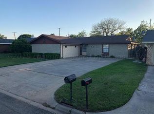 2709 Seminole Dr, Pampa, TX 79065
