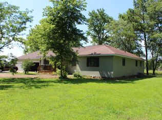 15374 Crabtree School Rd, Marion, IL 62959