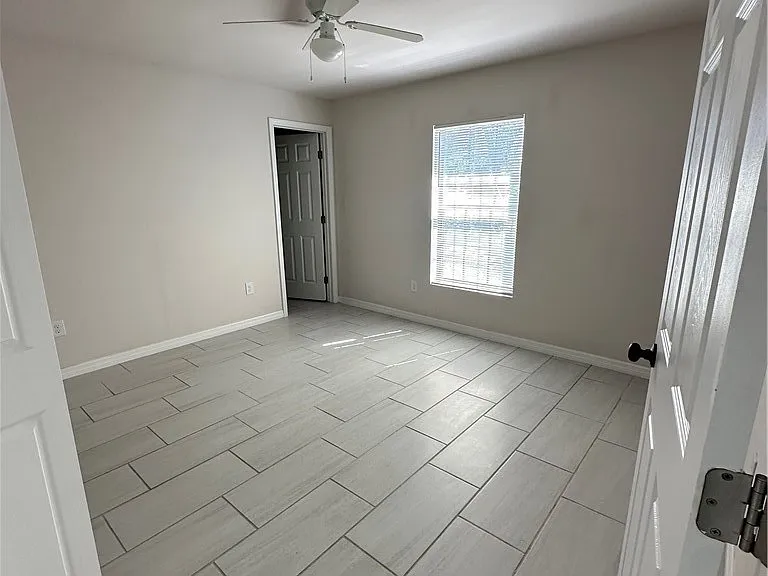 1027 Andalusia Blvd — Photo 4