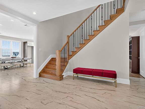 2nd image of 35 Smith Farm Road