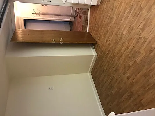 Rented by Johanna Gyuro, LREB | media 7