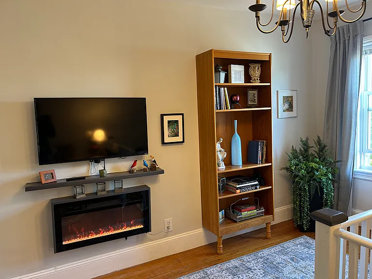 82 Algonquin St #3 — Photo 5