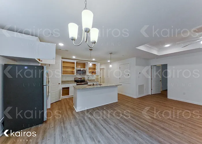 11425 Camden Court Cir — Photo 3