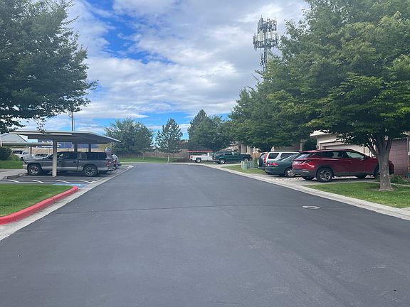 5th image of 1534 W Kingsbury Ln #7-1