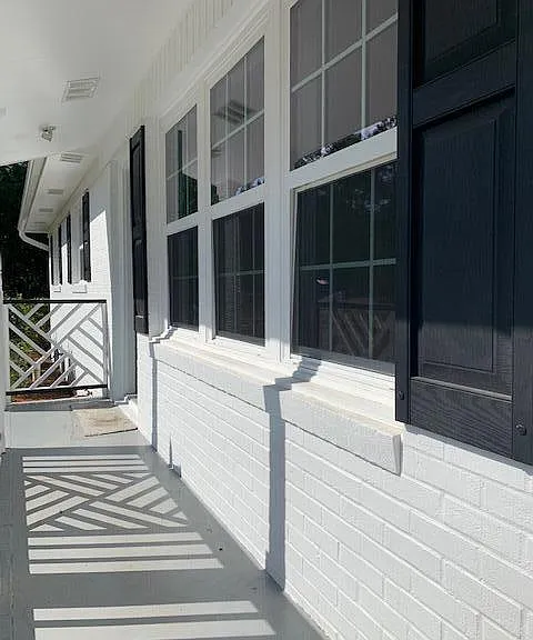 1420 Central Dr — Photo 3