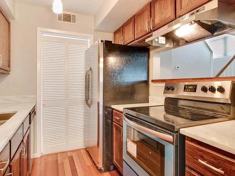 810 Bellevue Rd #218 — Photo 16
