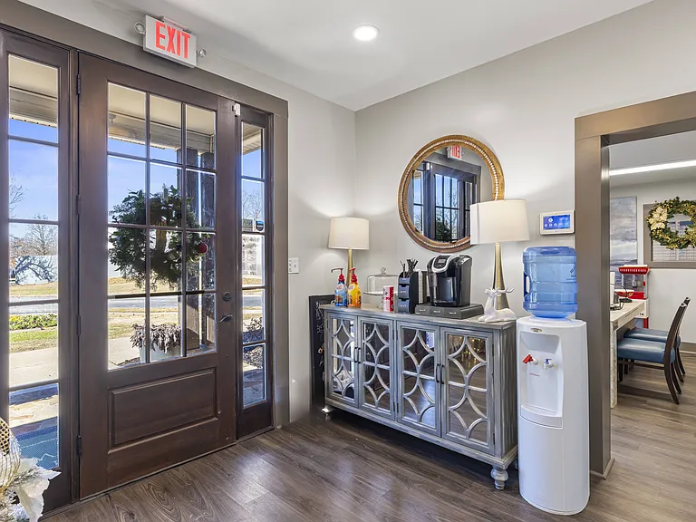 Our Montgomery apartments include convenient entry areas with decorative mirrors, professionally operated by Highlands Vista Group.