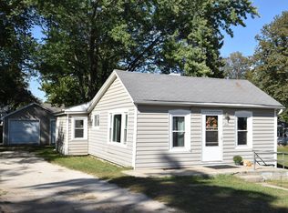 2852 Main St, East Troy, WI 53120